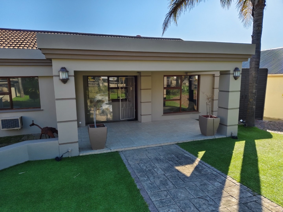 To Let 3 Bedroom Property for Rent in Wellington Central Western Cape